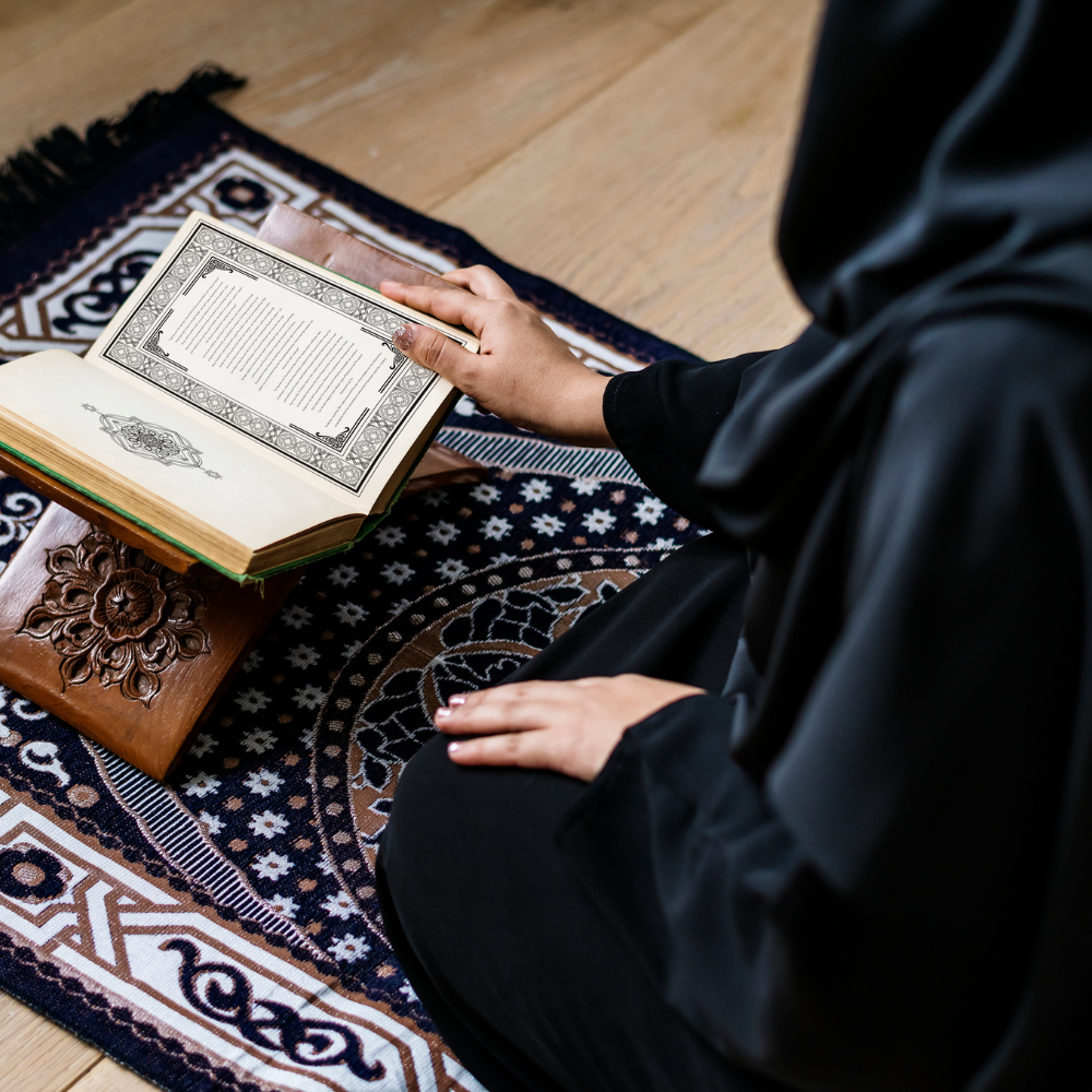 muslim-woman-reading-from-the-quran